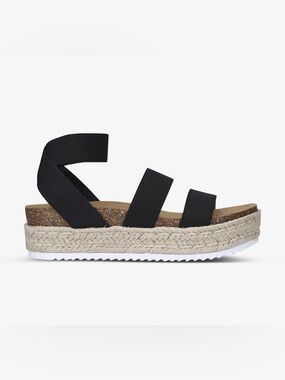 Steve Madden Strappy Sandals 🖤